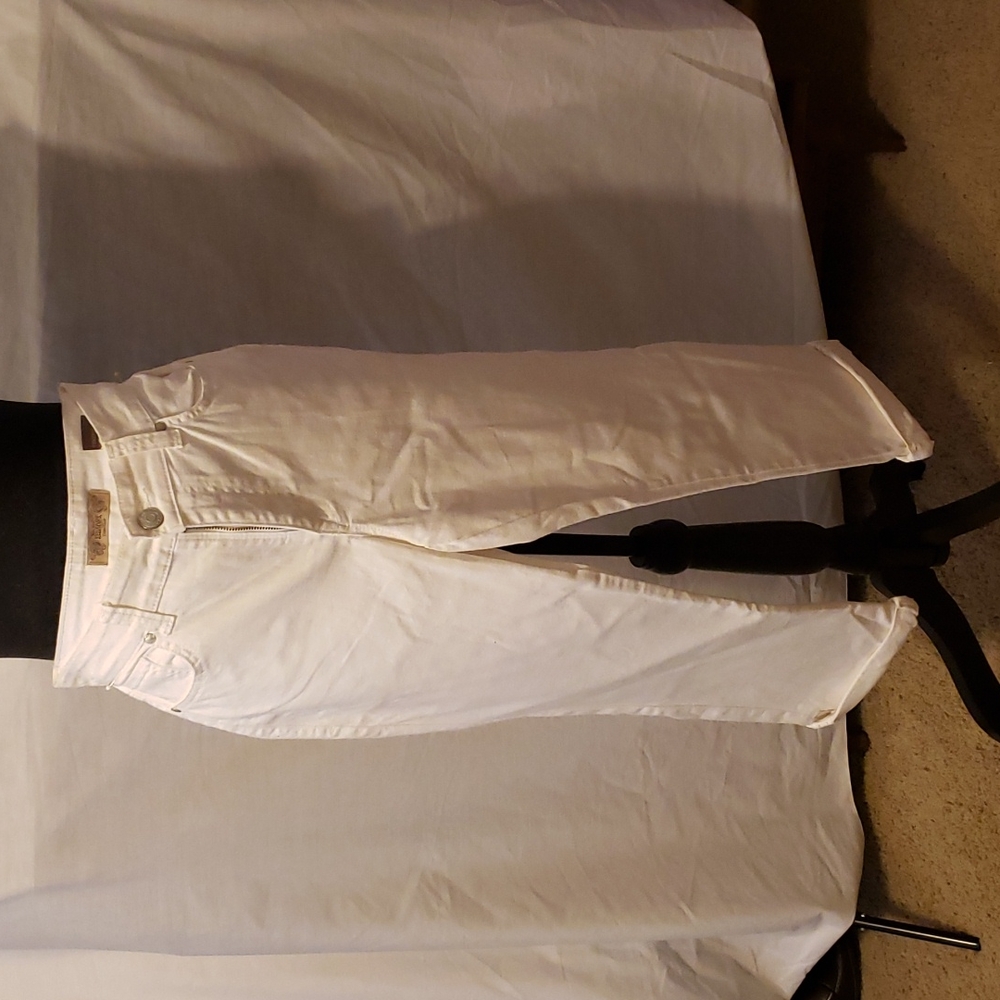 White cotton stretch capri's